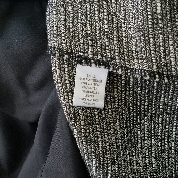 NWOT Banana Republic skirt.  Size: 12 - Picture 5 of 5